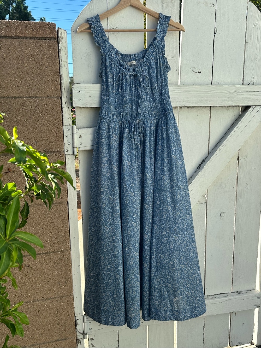 ✨ DÔEN "Emmaretta" Dress in Blue Garden Bloom ✨